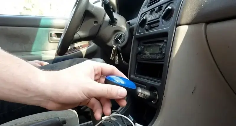 Animation demonstrating how FuelSync helps save on fuel costs.